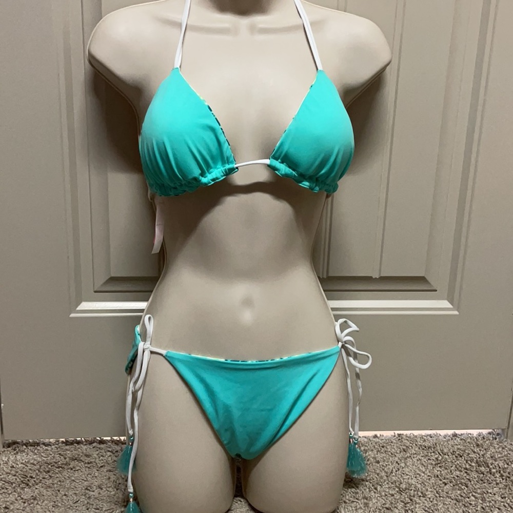 Victoria’s Secret Reversible Green Bikini NWT LRG - Picture 4 of 6